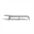 Atlas műanyag kerti napozóágy párna nélkül