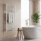 Egyenes törölközőszárító radiátor 1200x600 mm fehér