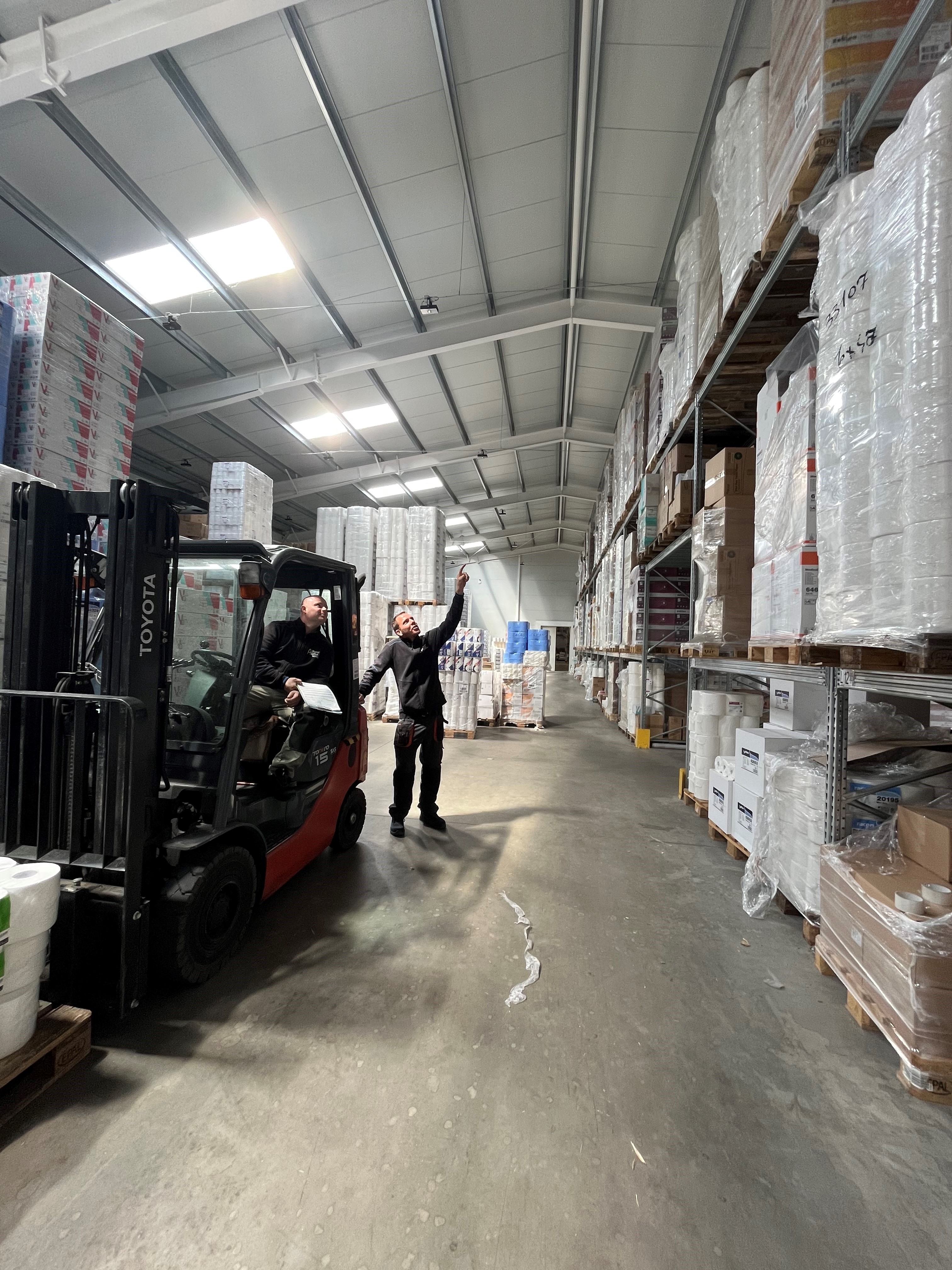 Alpha-Dent Higiénia Kft. raktár